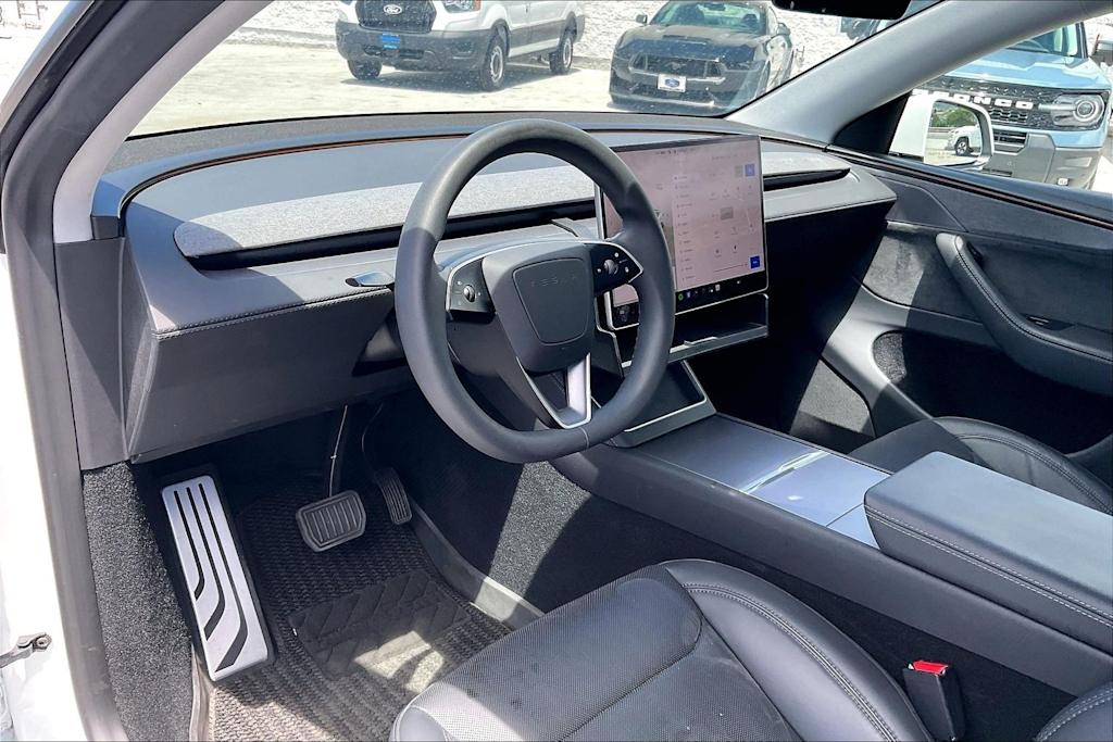 Thumbnail: 2026 Tesla Model Y - 2