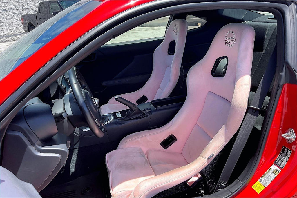 Thumbnail: 2025 Toyota GR86 - 10