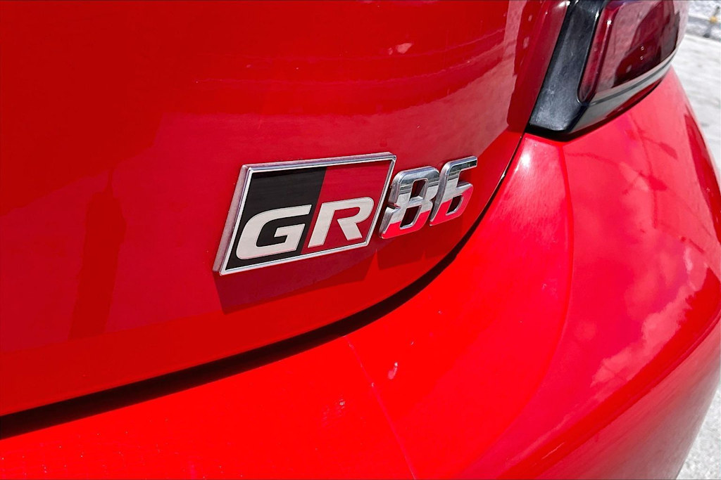 Thumbnail: 2025 Toyota GR86 - 6