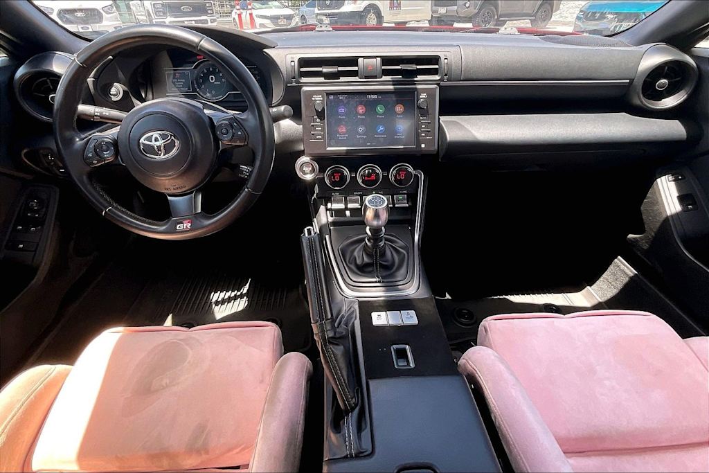 Thumbnail: 2025 Toyota GR86 - 9