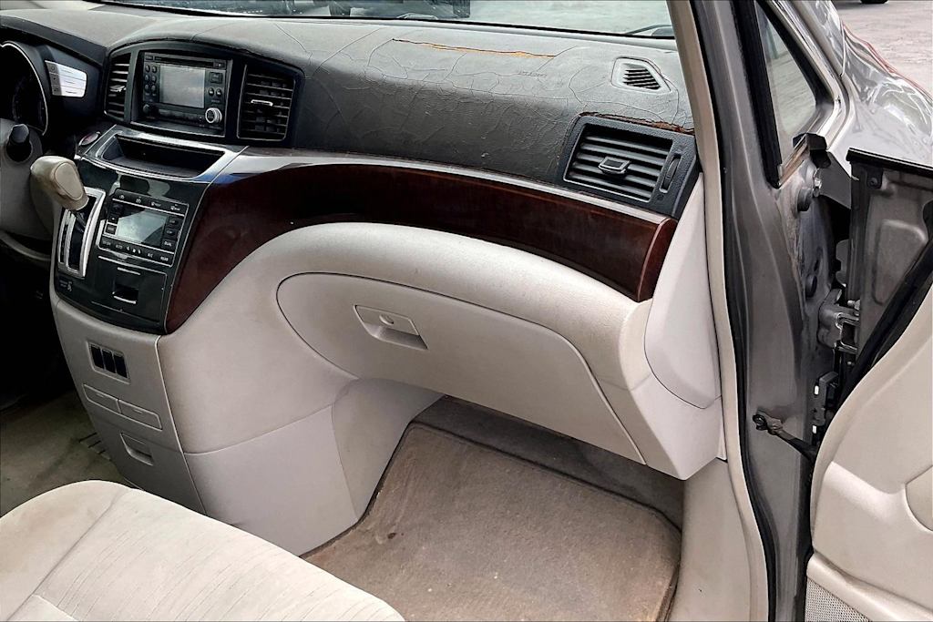 Thumbnail: 2011 Nissan Quest - 23