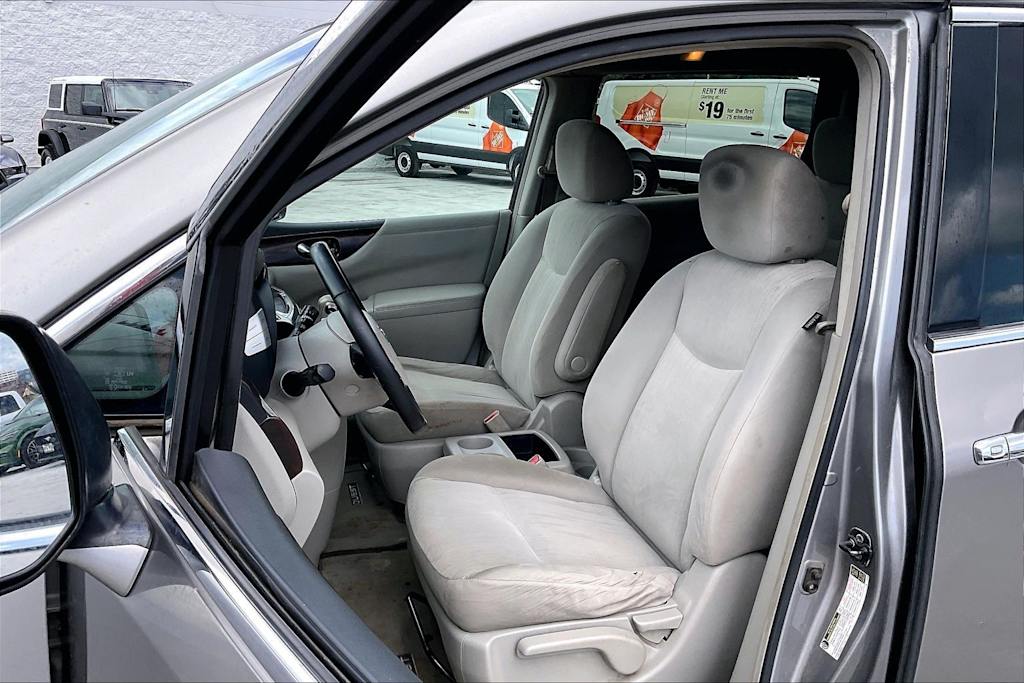 Thumbnail: 2011 Nissan Quest - 11