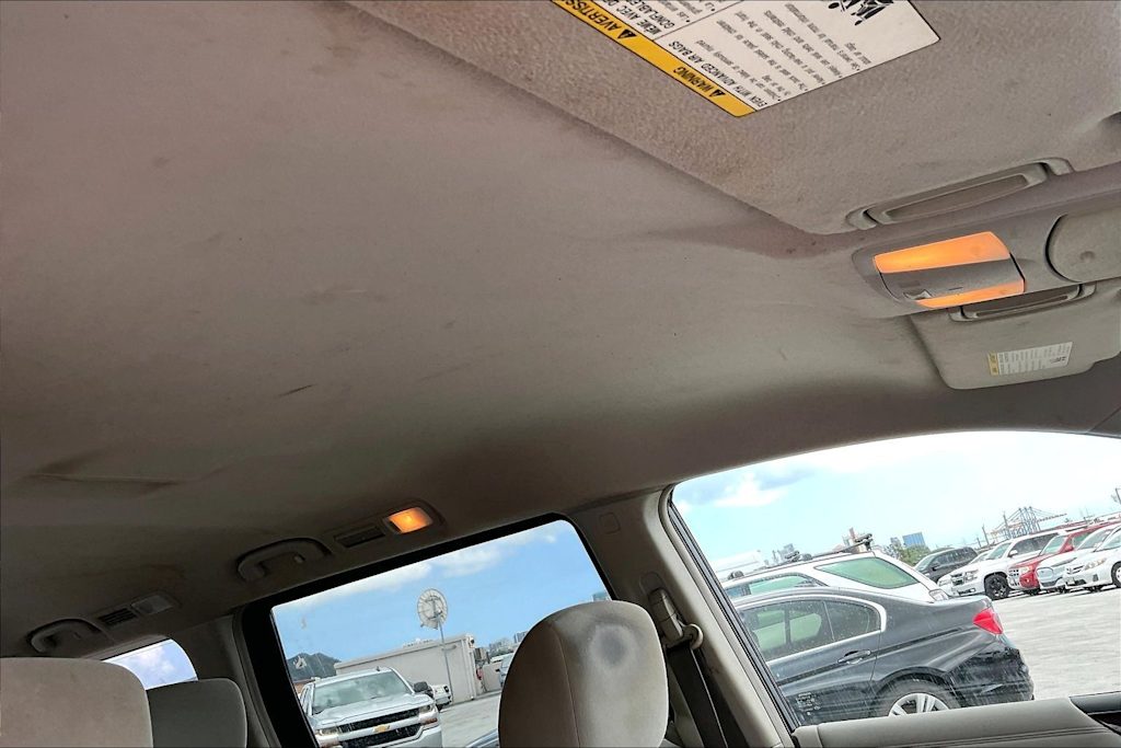 Thumbnail: 2011 Nissan Quest - 30