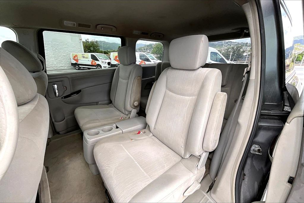 Thumbnail: 2011 Nissan Quest - 29