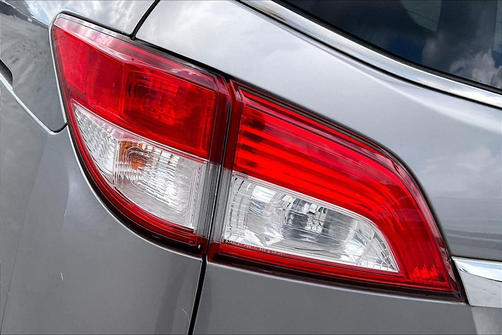 Thumbnail: 2011 Nissan Quest - 32