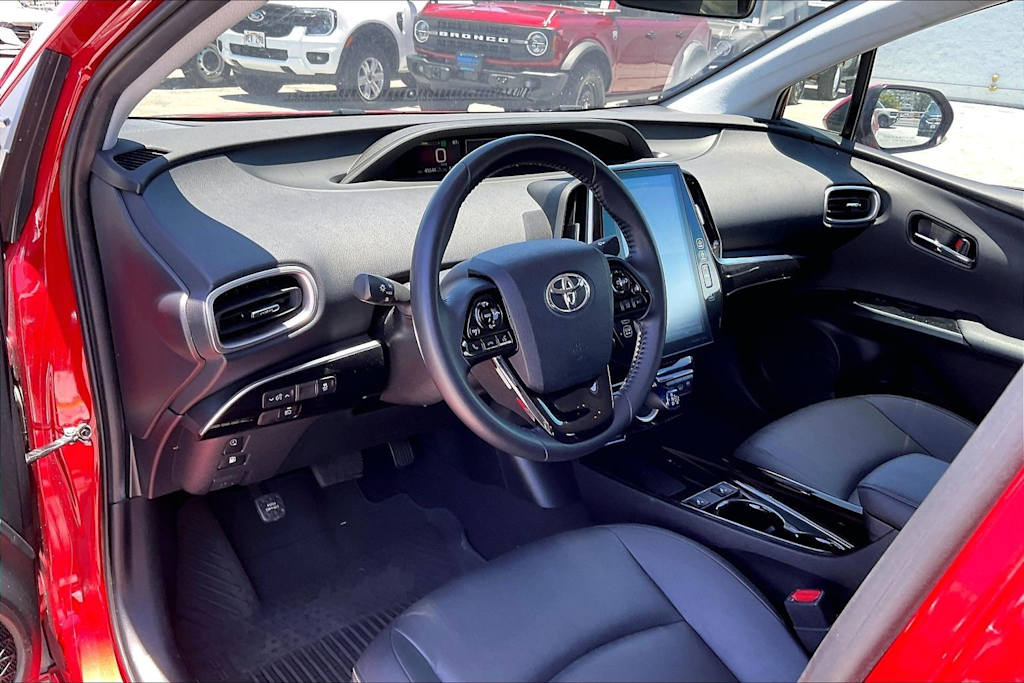 Thumbnail: 2022 Toyota Prius Prime - 2