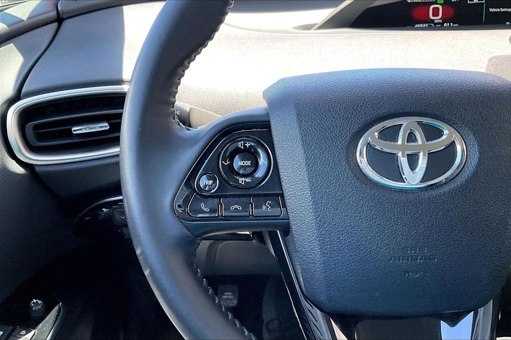 Thumbnail: 2022 Toyota Prius Prime - 24