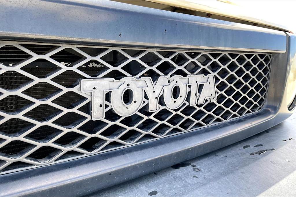 Thumbnail: 2010 Toyota FJ Cruiser - 7