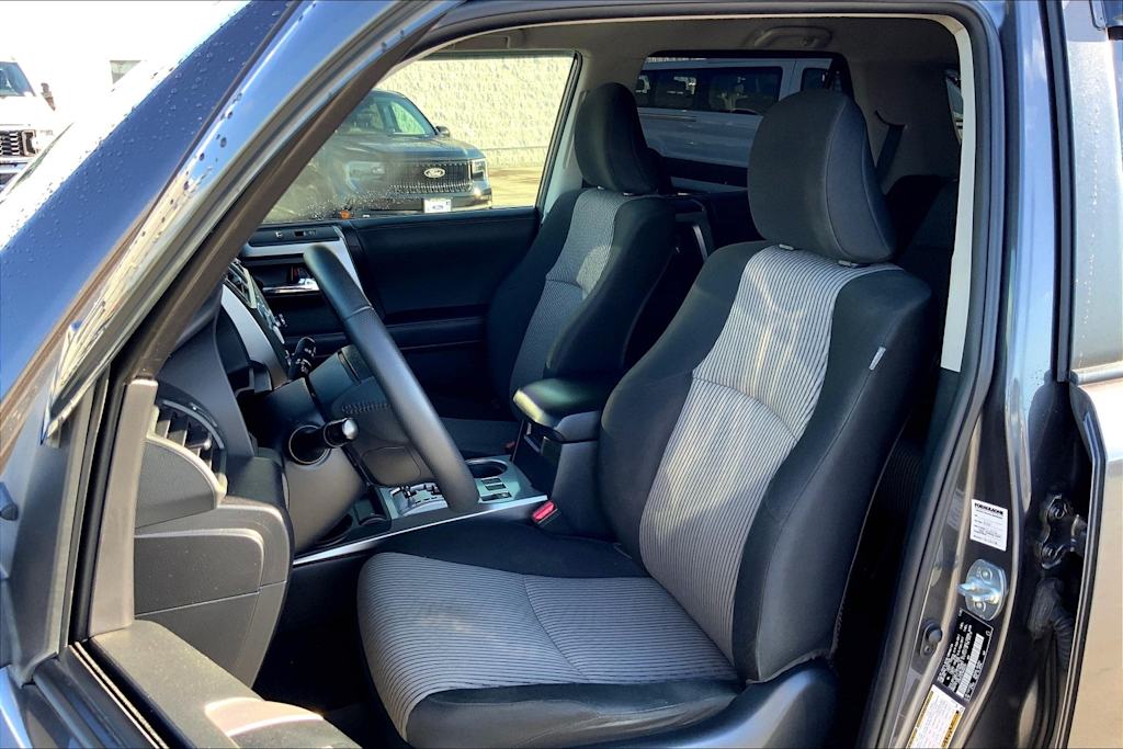 2021 Toyota 4Runner SR5 11