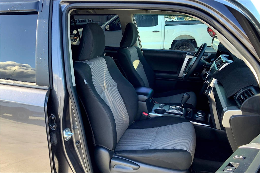 2021 Toyota 4Runner SR5 12