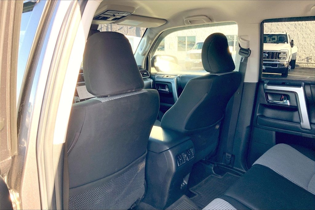 2021 Toyota 4Runner SR5 13