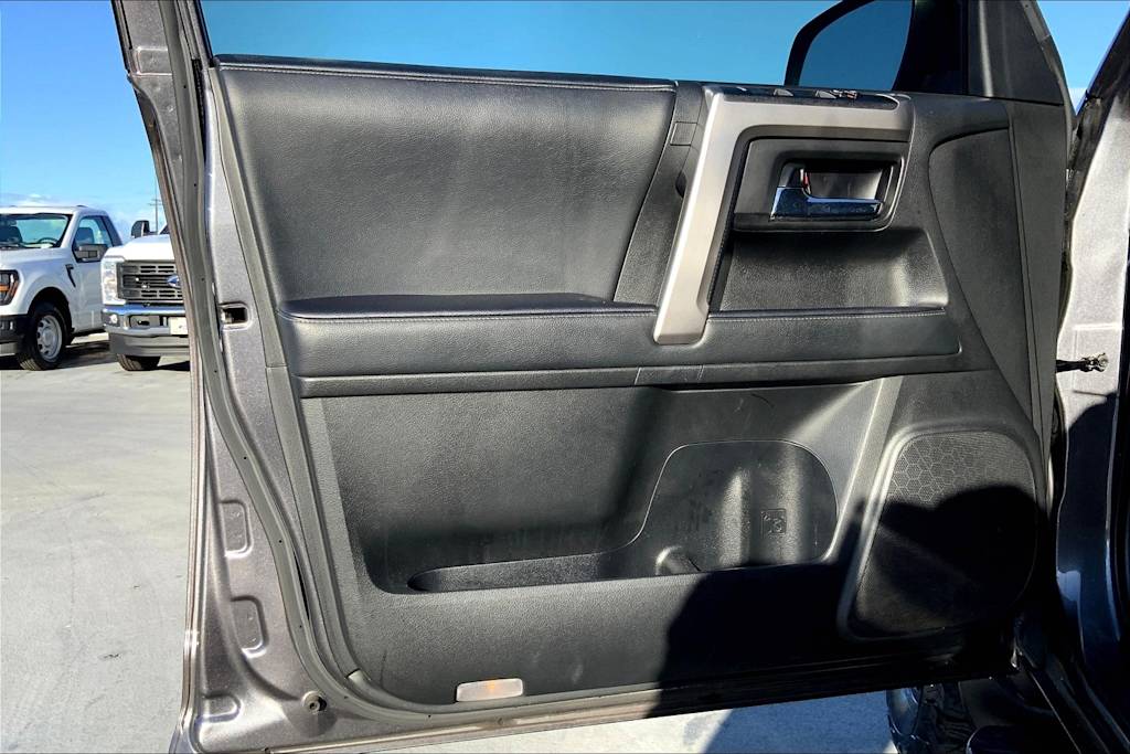 2021 Toyota 4Runner SR5 27