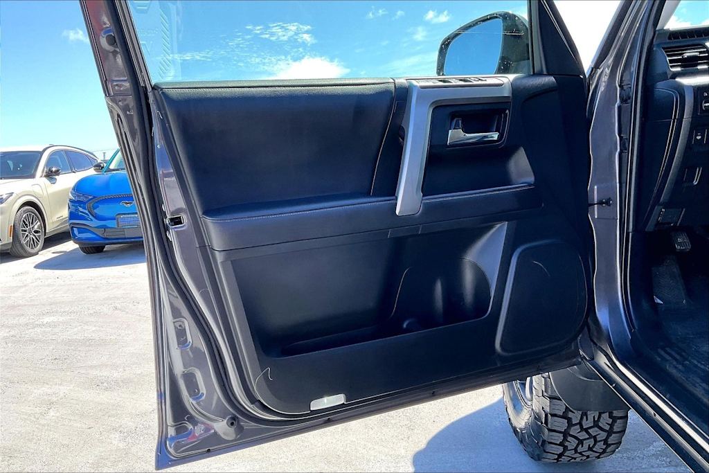 Thumbnail: 2021 Toyota 4Runner - 27