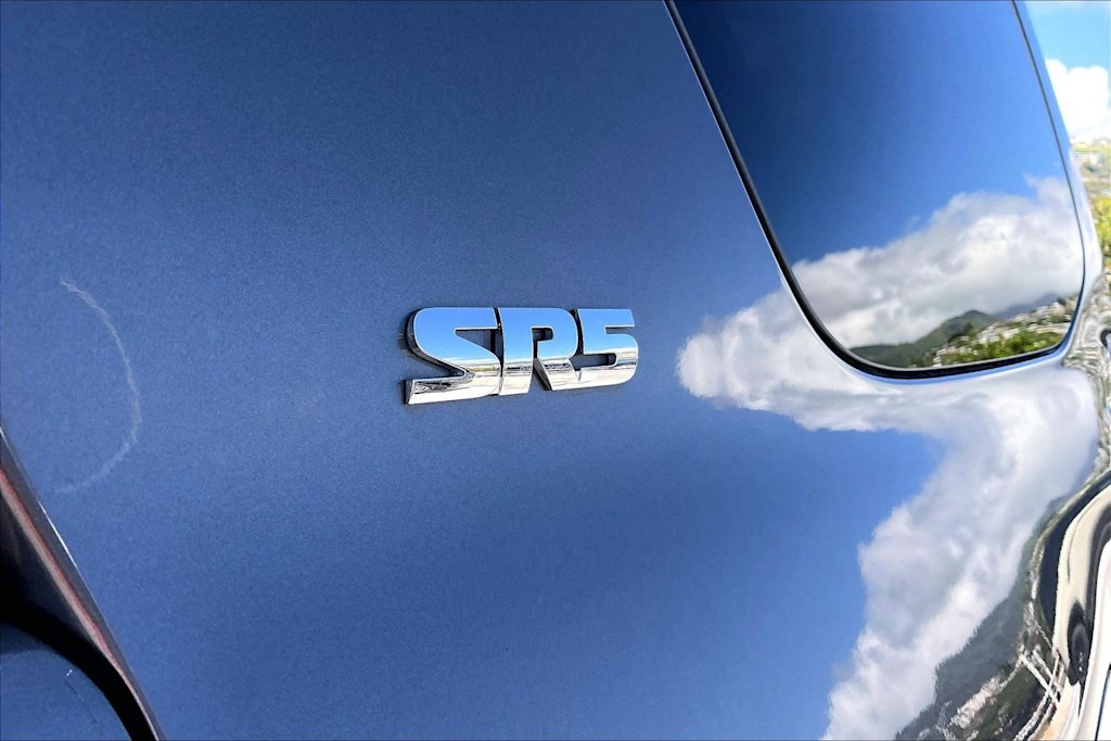 Thumbnail: 2021 Toyota 4Runner - 7