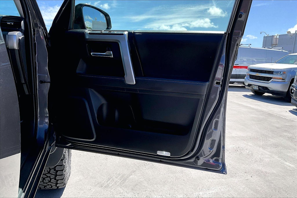 Thumbnail: 2021 Toyota 4Runner - 28