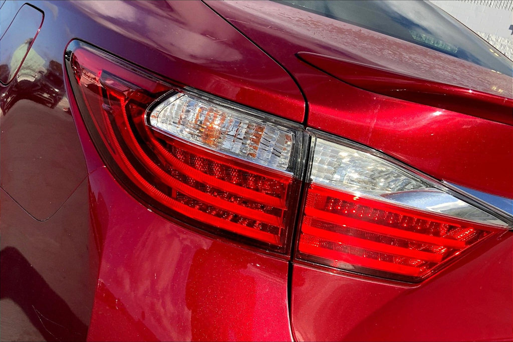 Thumbnail: 2014 Lexus ES - 32
