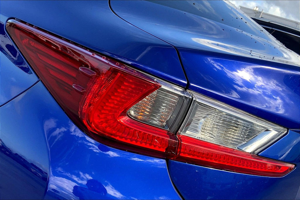 Thumbnail: 2018 Lexus RC - 31