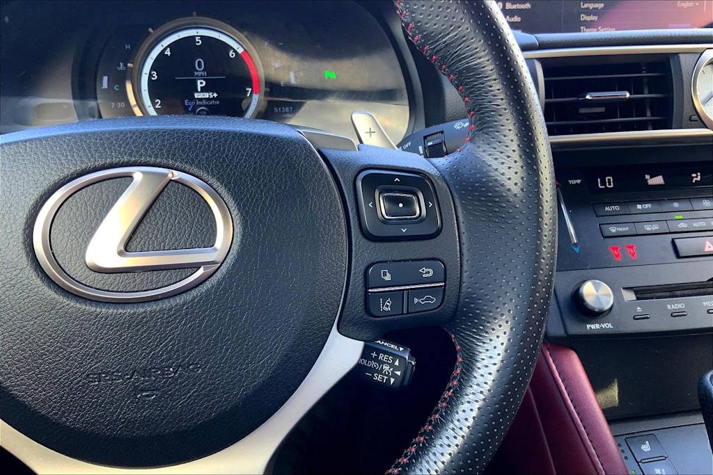 Thumbnail: 2018 Lexus RC - 25