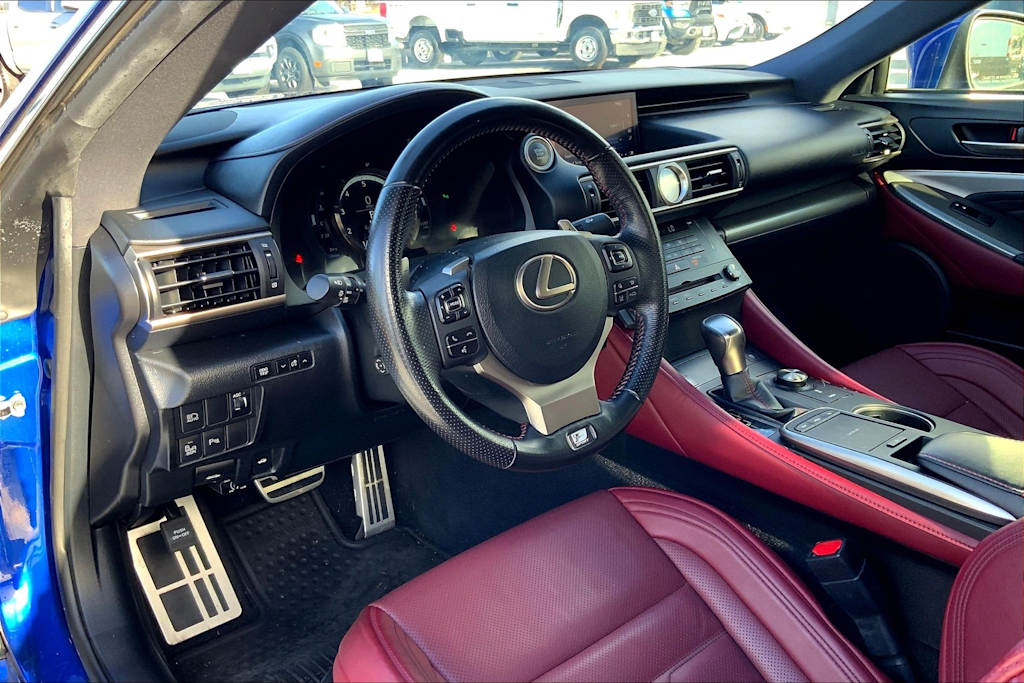 Thumbnail: 2018 Lexus RC - 2