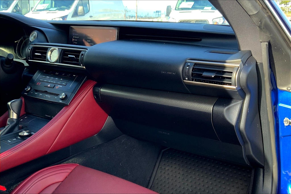 Thumbnail: 2018 Lexus RC - 23