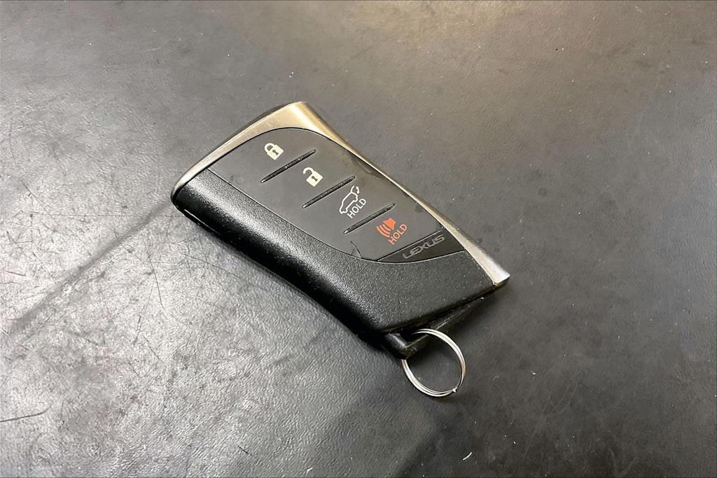 Thumbnail: 2021 Lexus UX - 20