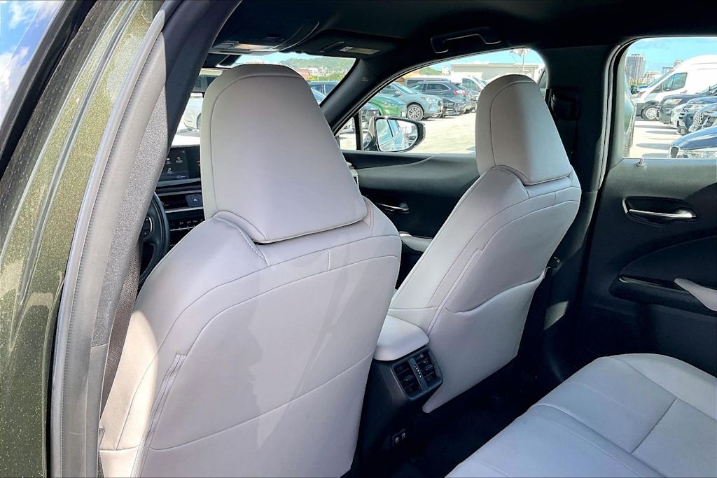 Thumbnail: 2019 Lexus UX - 13