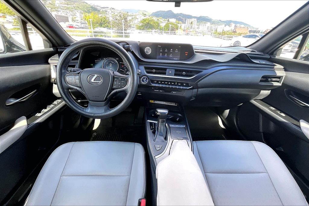 Thumbnail: 2019 Lexus UX - 10