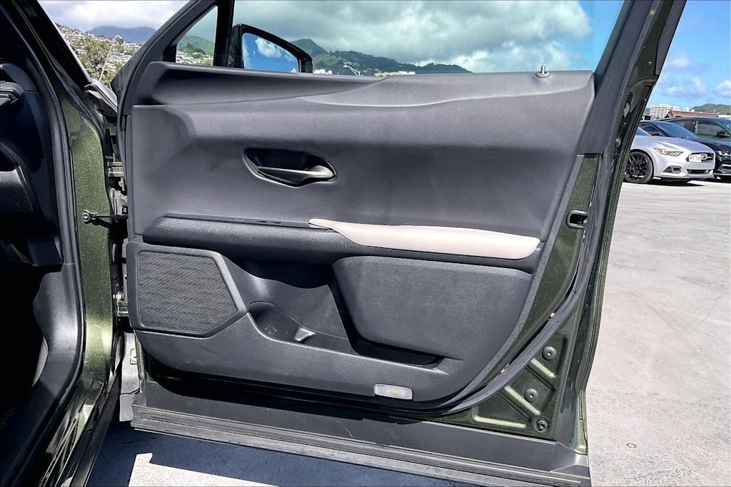 Thumbnail: 2019 Lexus UX - 28