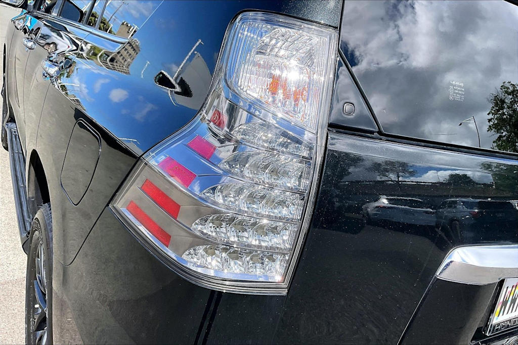 Thumbnail: 2023 Lexus GX - 32