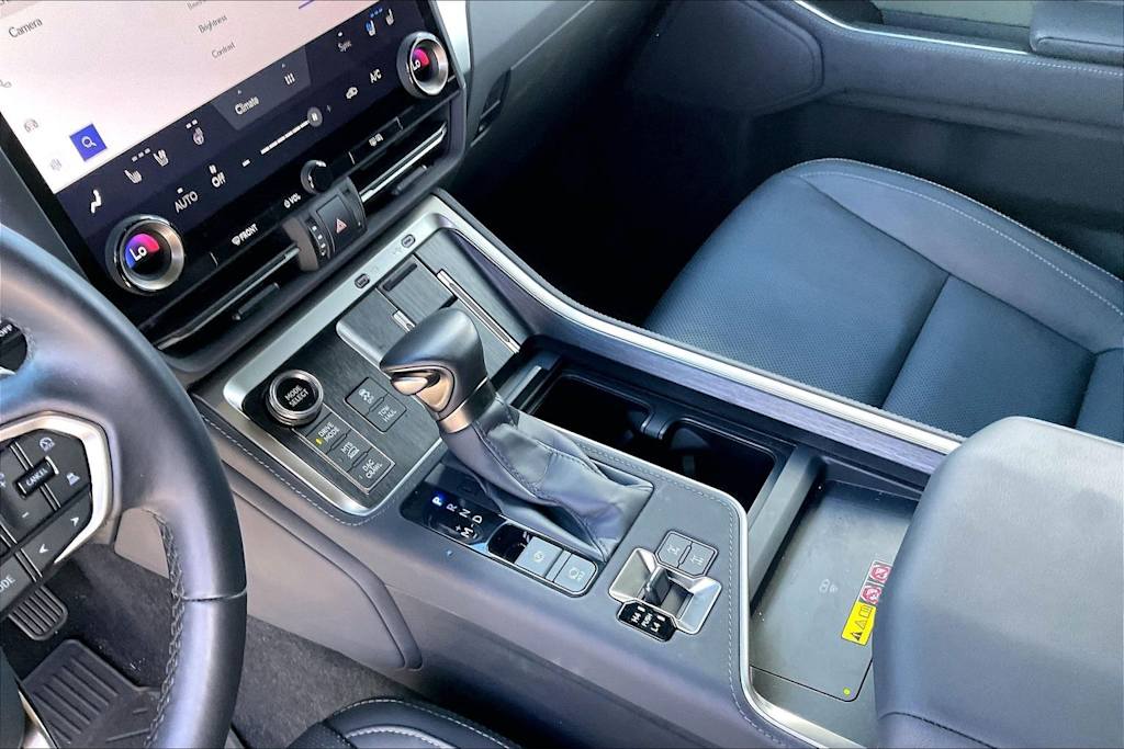 Thumbnail: 2024 Lexus ES - 16