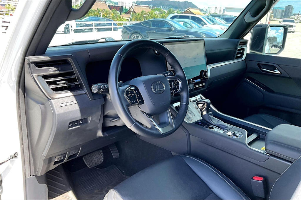 Thumbnail: 2024 Lexus ES - 2