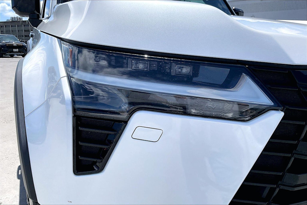 Thumbnail: 2024 Lexus ES - 31