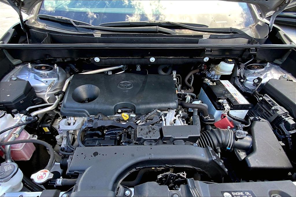 Thumbnail: 2019 Toyota RAV4 - 9