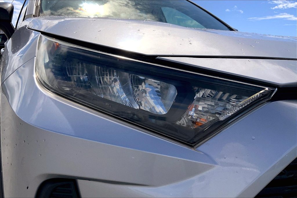 Thumbnail: 2019 Toyota RAV4 - 31