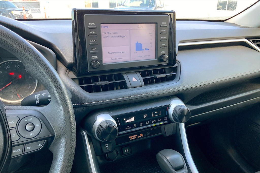 Thumbnail: 2019 Toyota RAV4 - 15