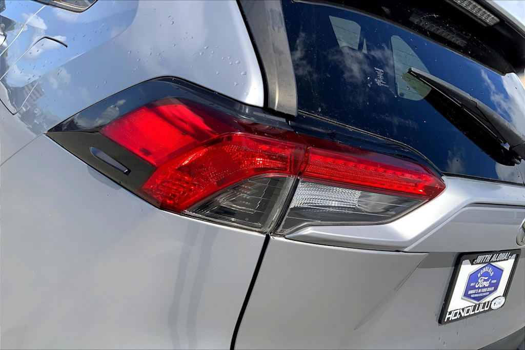 Thumbnail: 2019 Toyota RAV4 - 32