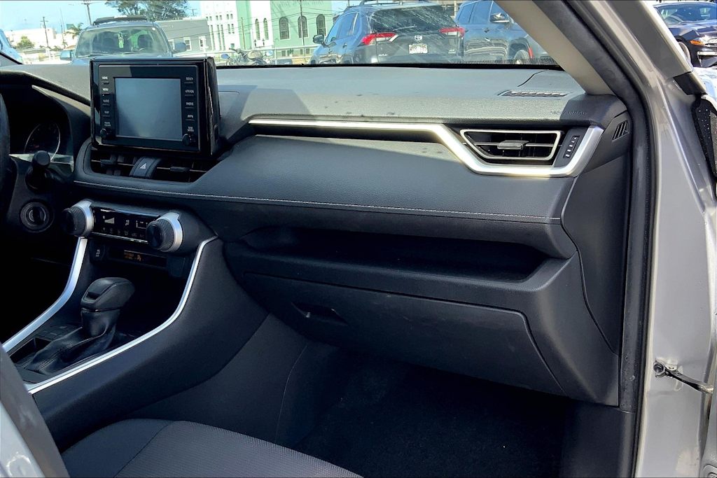 Thumbnail: 2019 Toyota RAV4 - 23