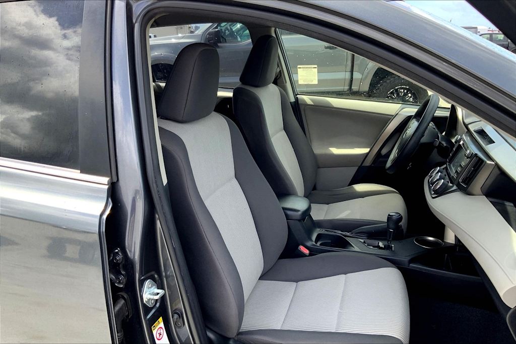 Thumbnail: 2013 Toyota RAV4 - 12