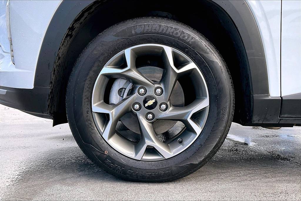 Thumbnail: 2025 Chevrolet Trax - 8