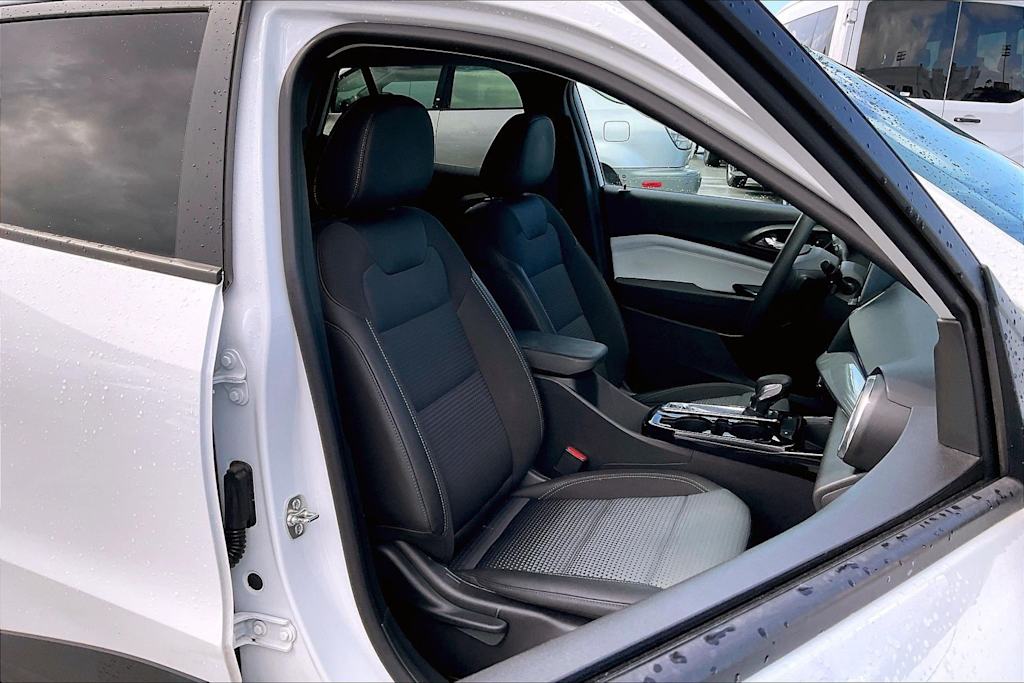 Thumbnail: 2025 Chevrolet Trax - 22