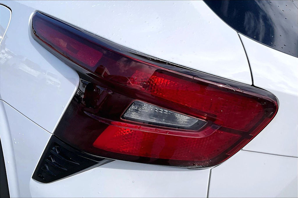 Thumbnail: 2025 Chevrolet Trax - 32