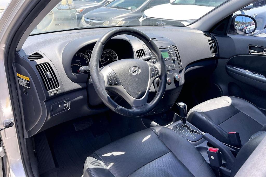 Thumbnail: 2012 Hyundai Elantra - 2