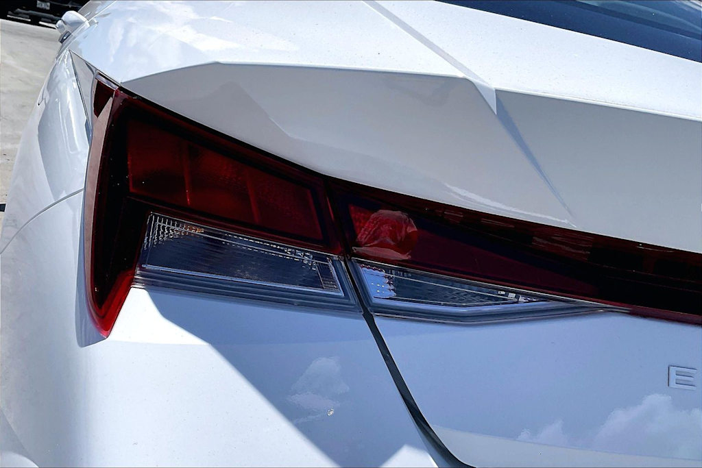 Thumbnail: 2024 Hyundai Elantra - 32