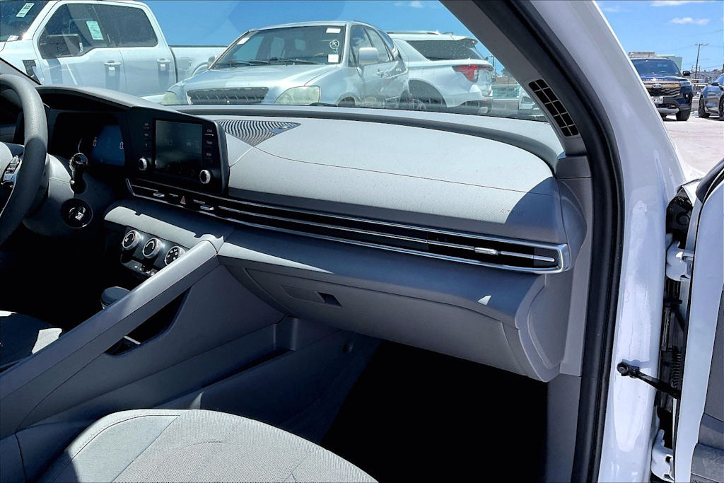 Thumbnail: 2024 Hyundai Elantra - 23