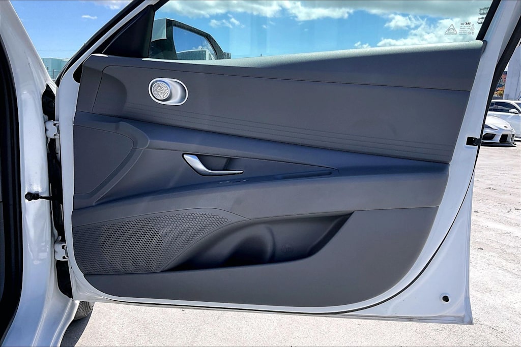 Thumbnail: 2024 Hyundai Elantra - 28