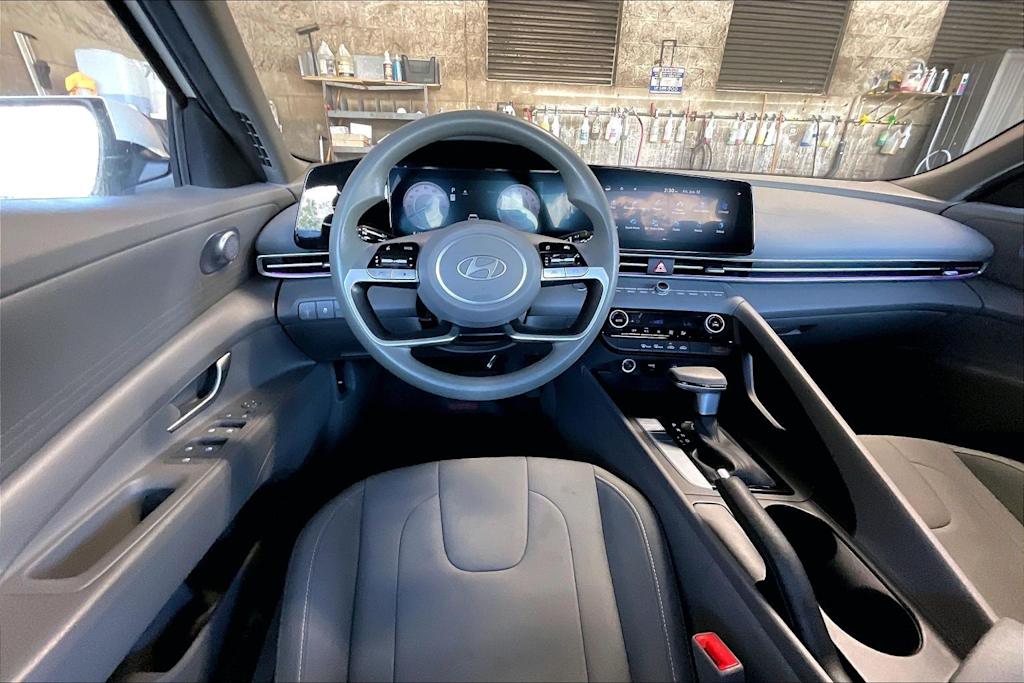 Thumbnail: 2024 Hyundai Elantra - 14