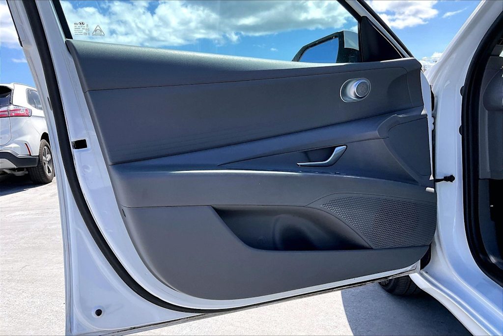 Thumbnail: 2024 Hyundai Elantra - 27