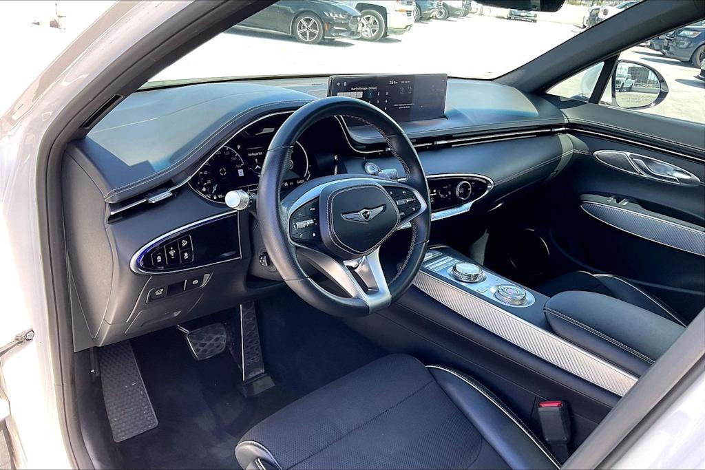 Thumbnail: 2023 Genesis GV70 - 2