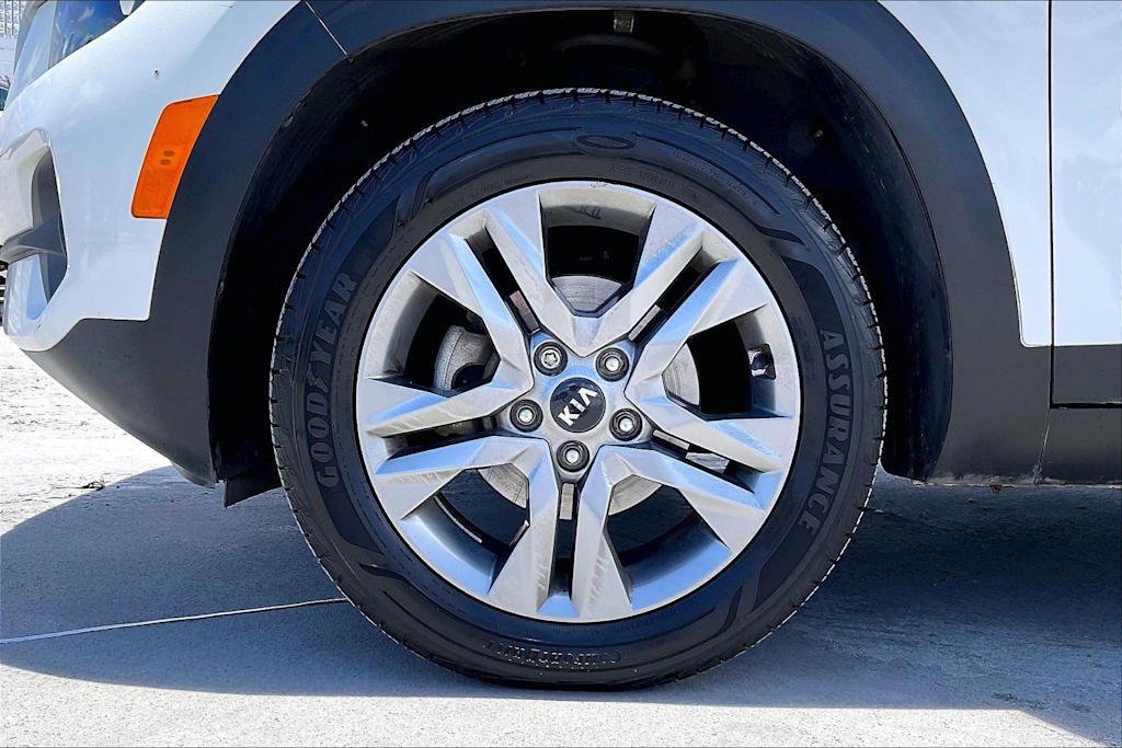 Thumbnail: 2021 Kia Seltos - 8