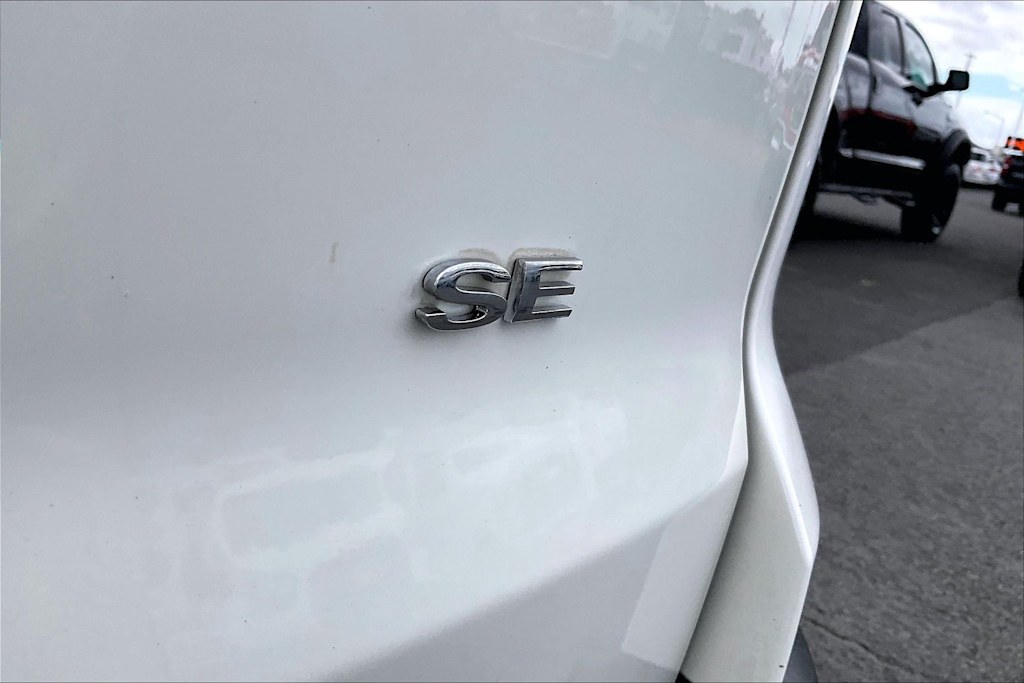 Thumbnail: 2019 Ford EcoSport - 7